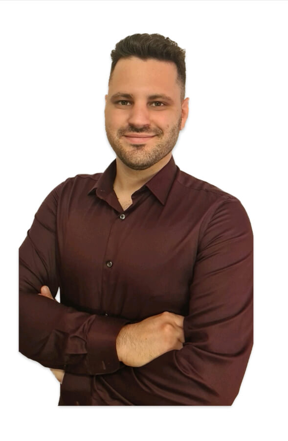 Jason <strong>Diakoumakos</strong>